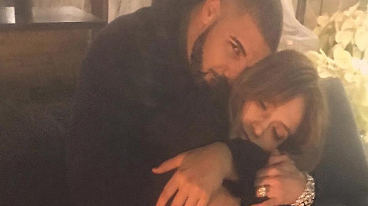 Jennifer Lopez confirma el seu idil·li amb Drake publicant aquesta imatge a Instagram.