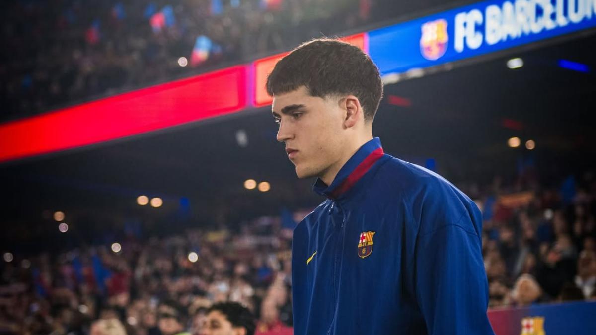 Pau Cubarsí brilló ante el Atlético en el Camp Nou