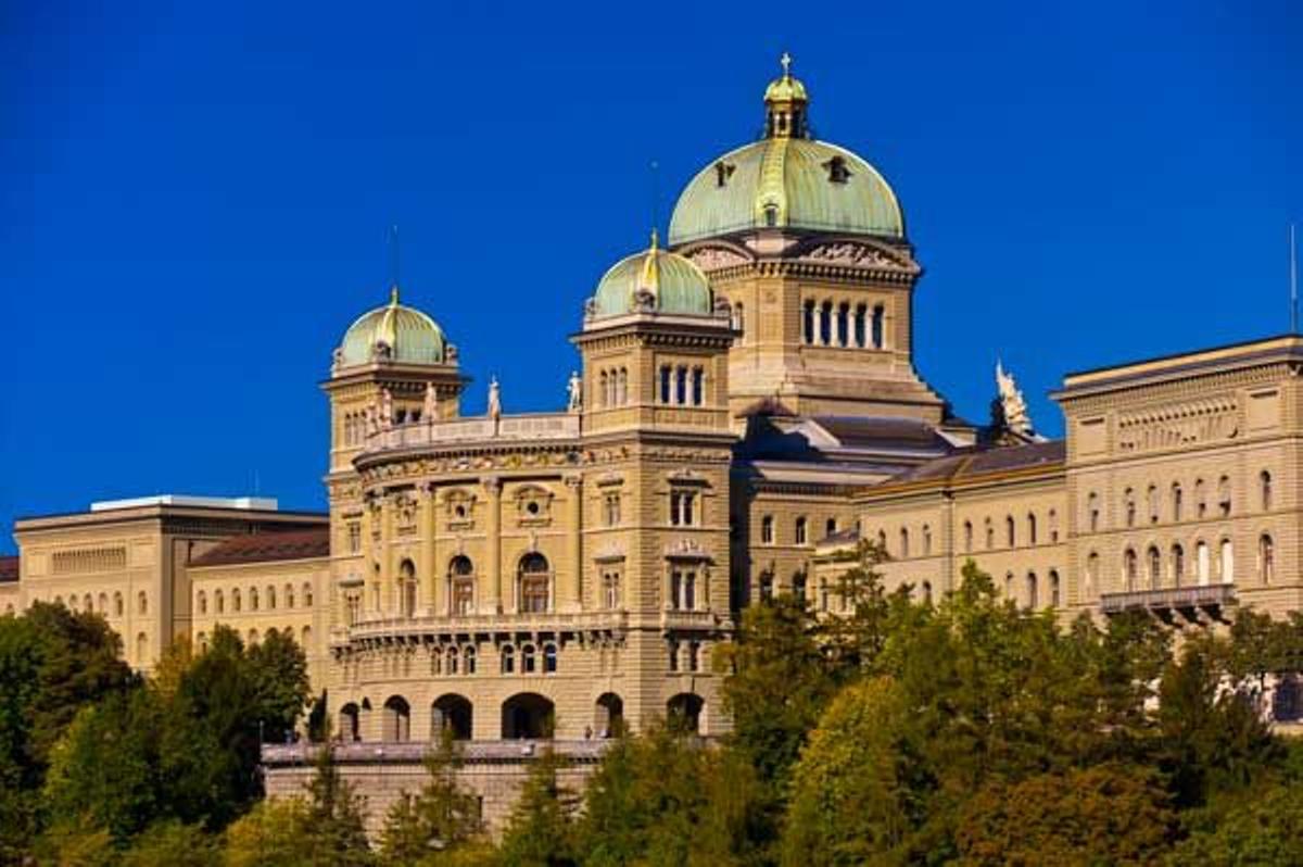 El Palacio federal de Suiza es la sede del gobierno y de la Asamblea Federal de Suiza.