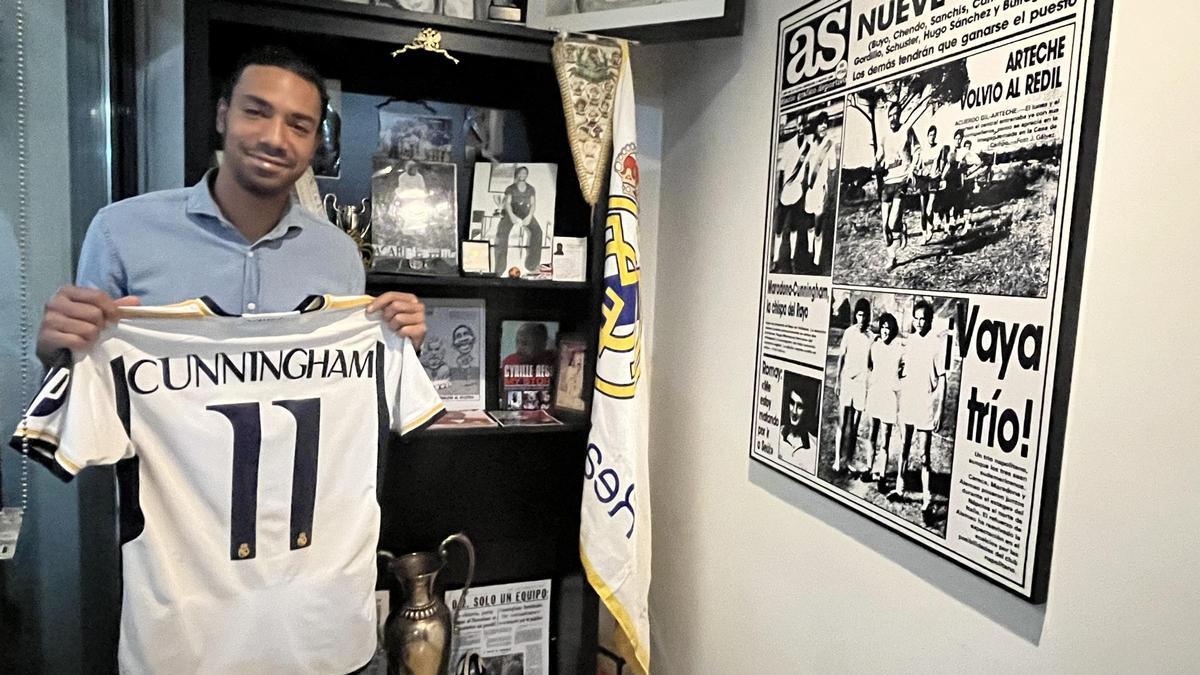 Sergio Cunningham, ante el altar de recuerdos que tiene de su padre, Laurie, exjugador del Real Madrid o Rayo que rompió moldes.