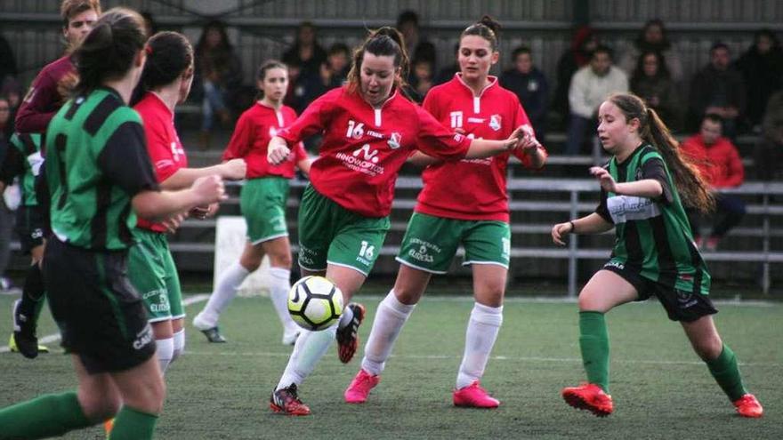 Imagen de un partido del Atlético Estrada disputado en el Manuel Regueiro. // Bernabé