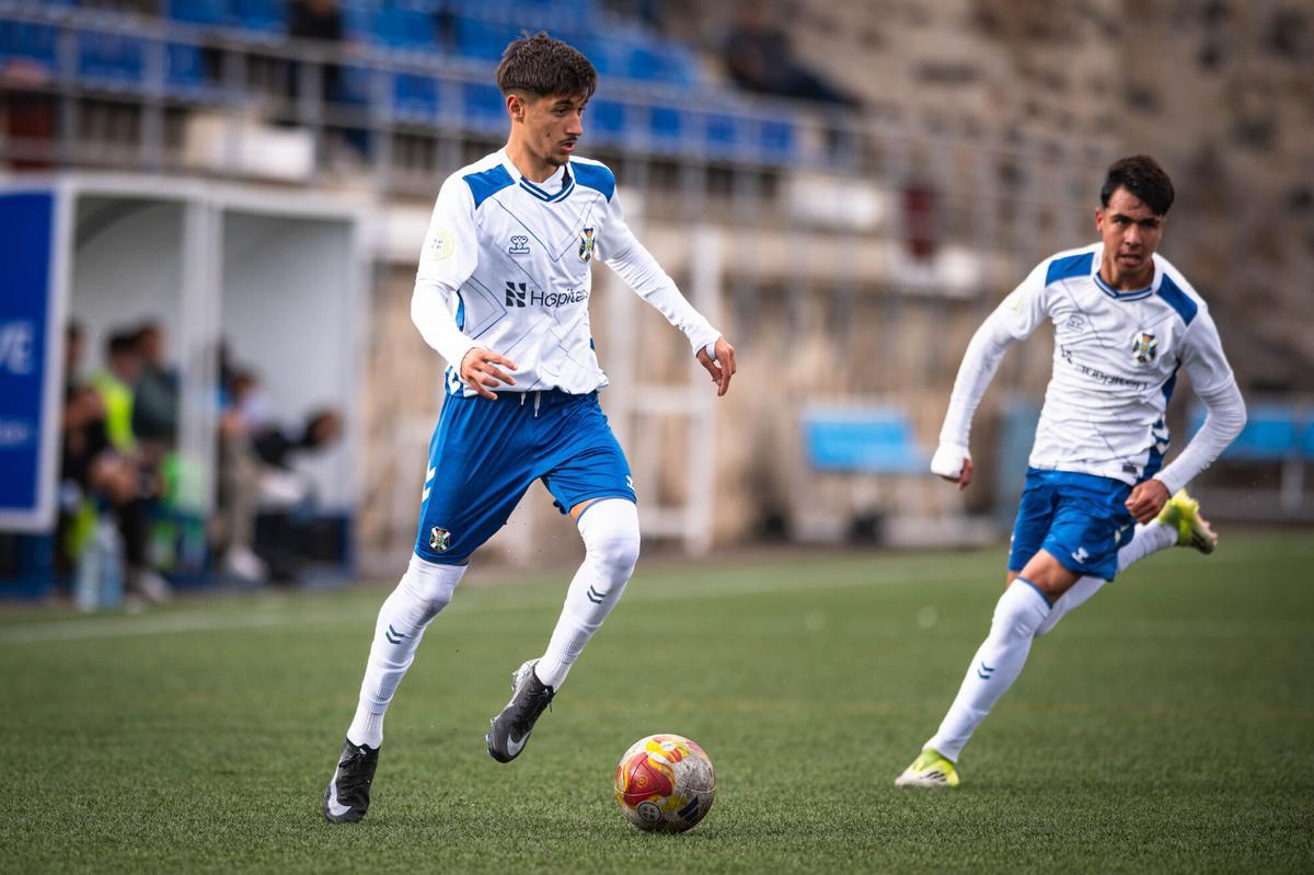 Partido de Tercera División Tenerife C-Herbania.