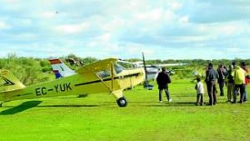 Los aficionados a la aviación se agrupan para demandar que haya un aeródromo