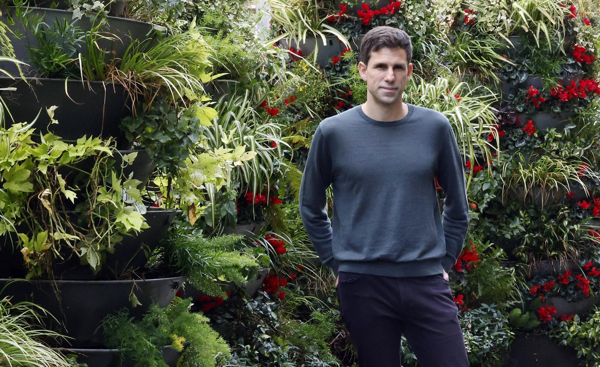 El científico gallego César de la Fuente, esta semana en Vigo