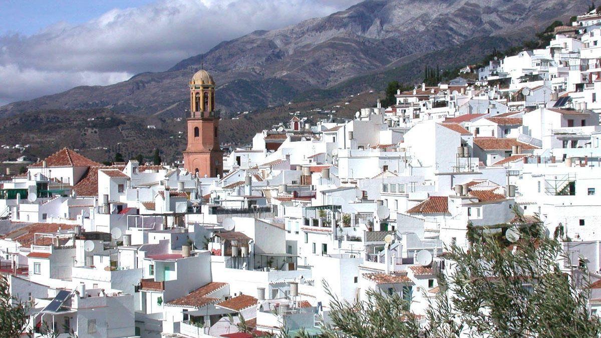 Vista panorámica del casco histórico de Cómpeta