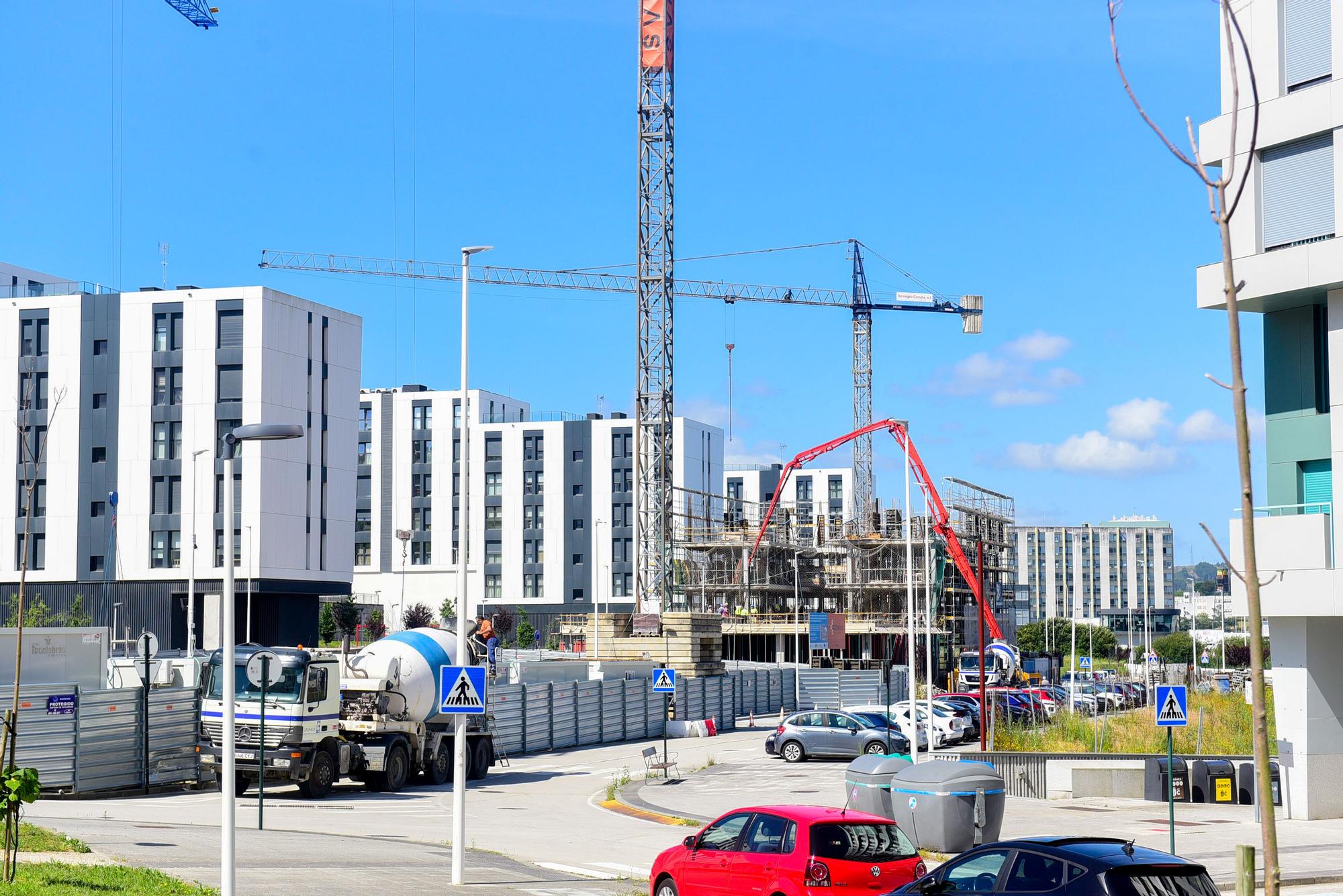 Viviendas en construcción en el barrio de Xuxán.