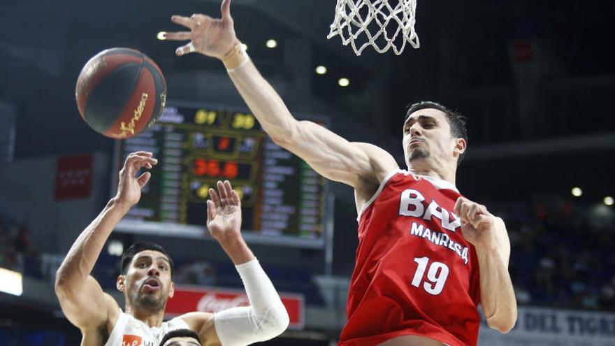 Pere Tomás en un partit amb el Baxi.