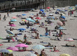 Sanidade certifica la calidad del agua en 53 playas: dos meses sin contaminación