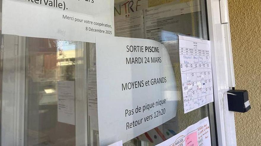 Un espai en una escola de l’Alta Cerdanya amb tots els missatges en francès