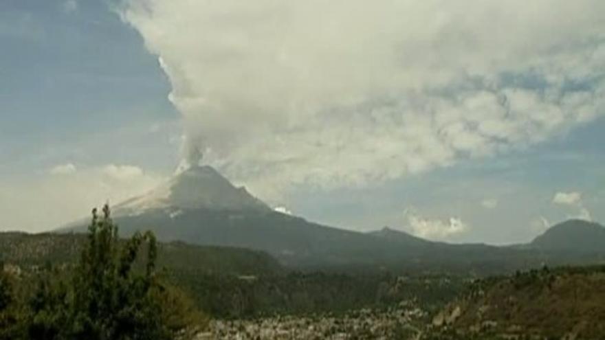 Continúa la actividad en el volcán Popocatépelt