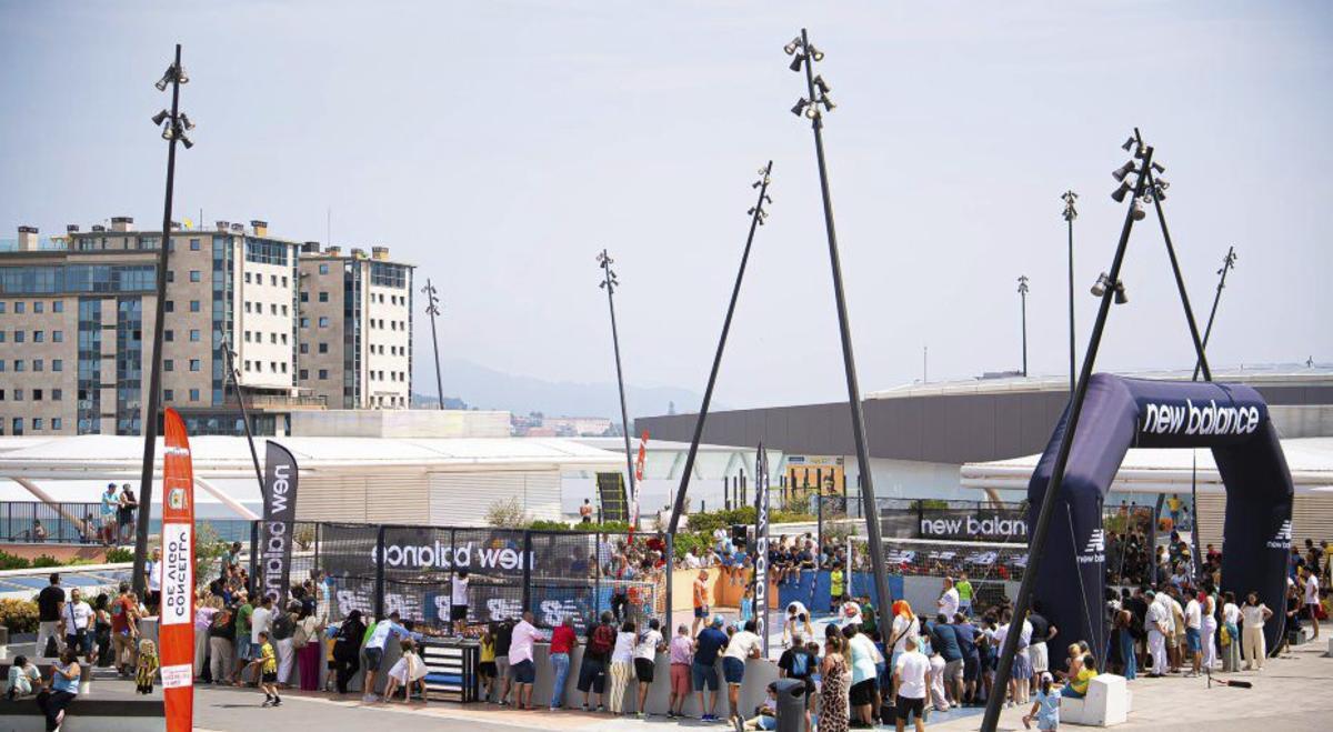 Una imagen del público asistente al torneo de penaltis. | PEDRO MINA