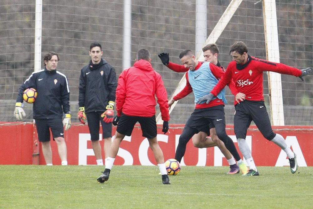 Rubi dirige su primer entrenamiento como técnico del Sporting