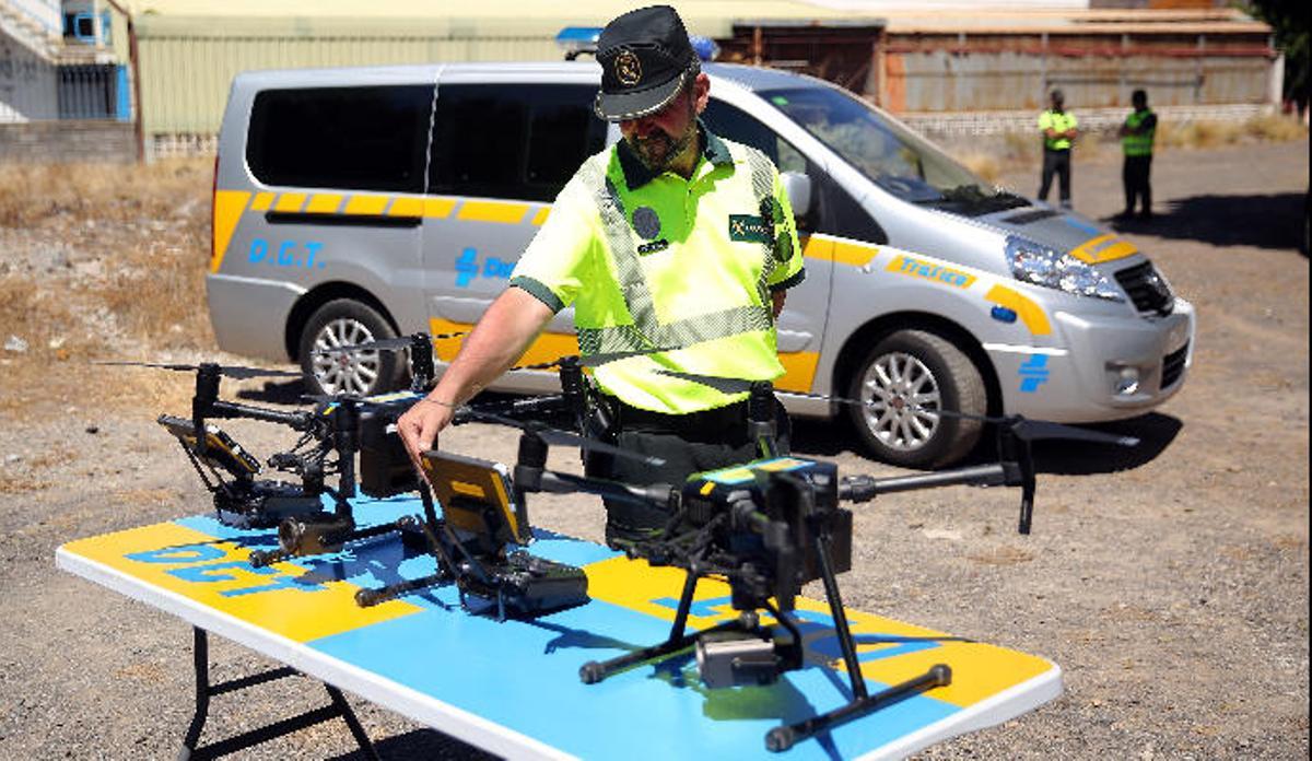 Los drones de la DGT ya vuelan por el cielo de Canarias