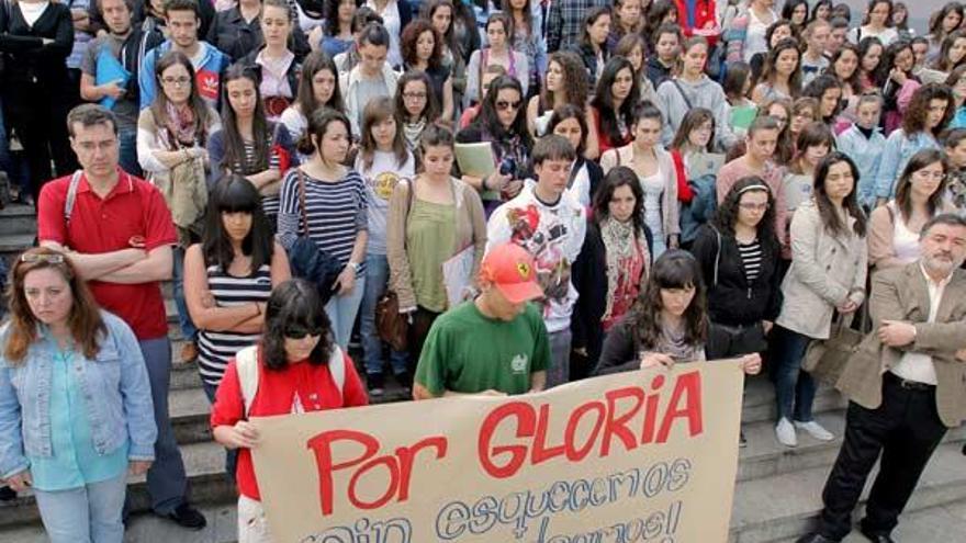 &quot;Grito silencioso&quot; en Santiago contra la violencia de género