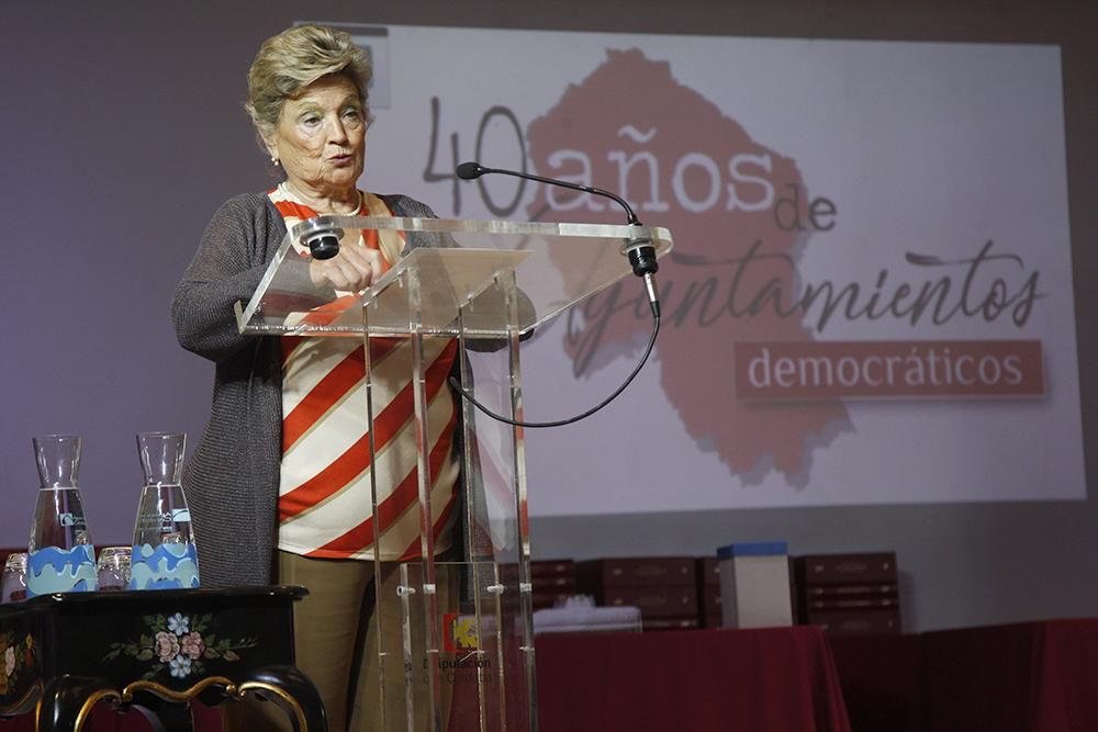 La Diputación rinde homenaje a los alcaldes y concejales de la Democracia