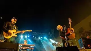 Duncan Dhu y Alejo Stivel ponen la banda sonora a la primera noche del Carnaval de Arrecife