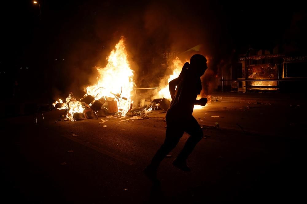 Octavo día de protestas contra Piñera, en ...