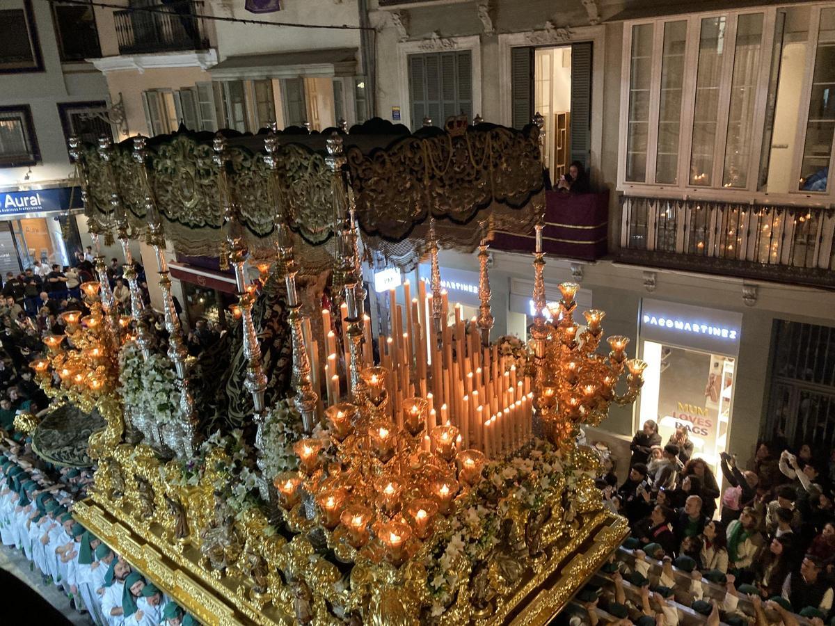 La virgen de la Esperanza en calle Especería