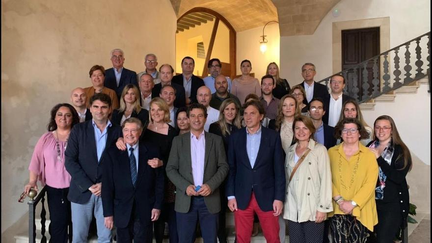 Foto de familia de la candidatura del PP.