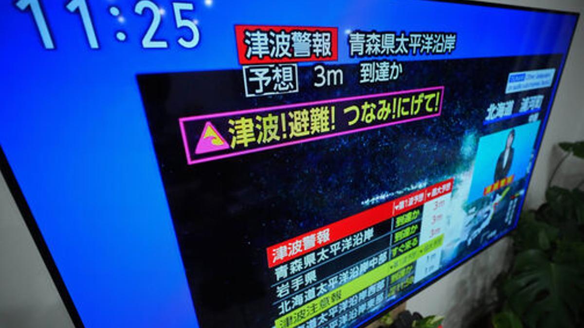 JAPONYA DEPREMİ | 7,6 büyüklüğündeki deprem ülkenin kuzeyini sarstı ve tsunami uyarısını devreye soktu