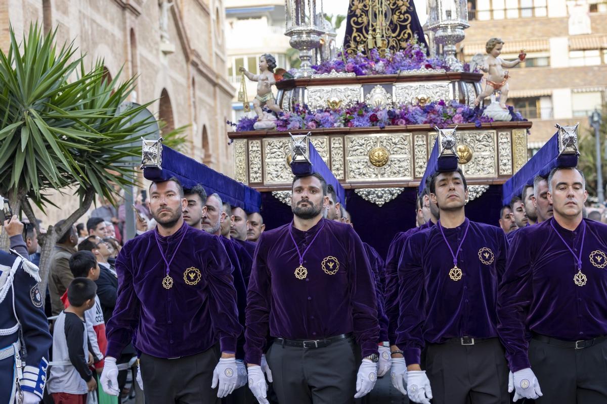 La procesión del Santo Entierro de Cristo del Viernes Santo de ...