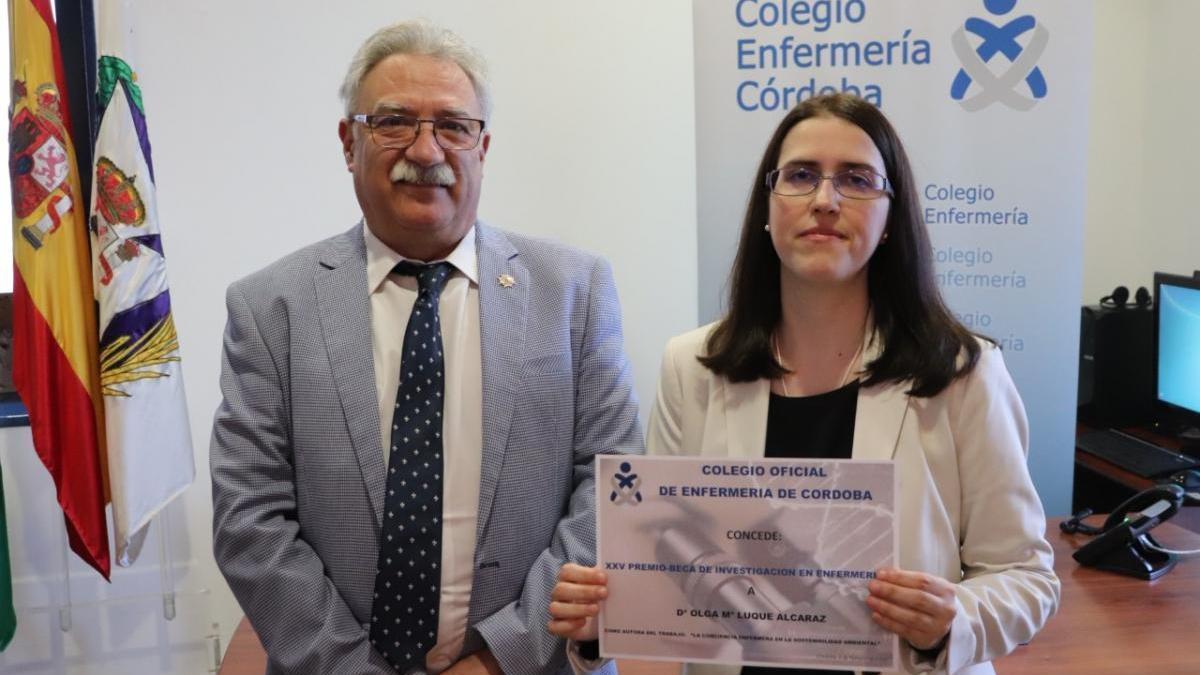 Olga Luque recibe el 25º Premio-Beca de investigación del Colegio de Enfermería de Córdoba