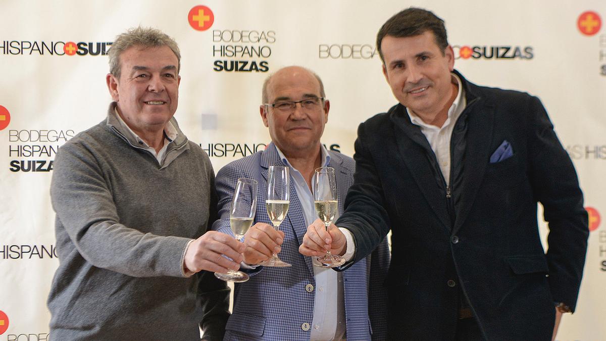 Navarro, Haba y Ossorio en la recepción del tradicional Botillo de Hispano Suizas