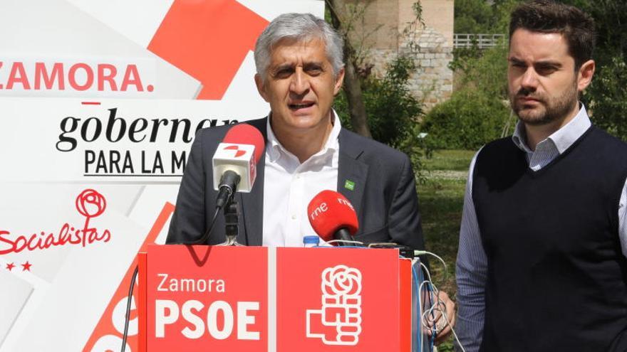 El PSOE estudiará un nuevo viaducto en Entrepuentes