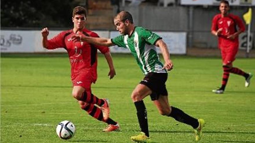 David Moñino, en acció davant el Granollers la setmana passada al Municipal peraladenc.