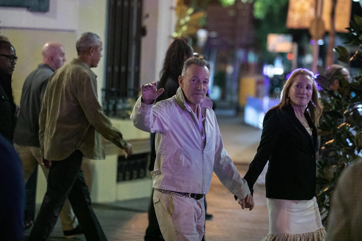 Bruce Springsteen cena con Barack Obama y Steven Spielberg en Barcelona