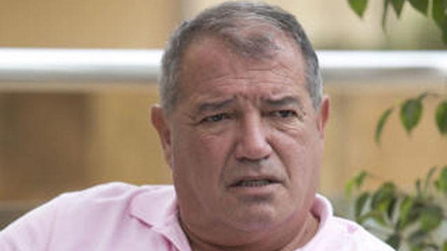 El alcalde de Antigua, Juan Jose Cazorla, cobrará 3.900 euros al mes