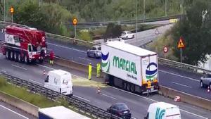 L’AP-7, bloquejada 12 hores per un camió accidentat