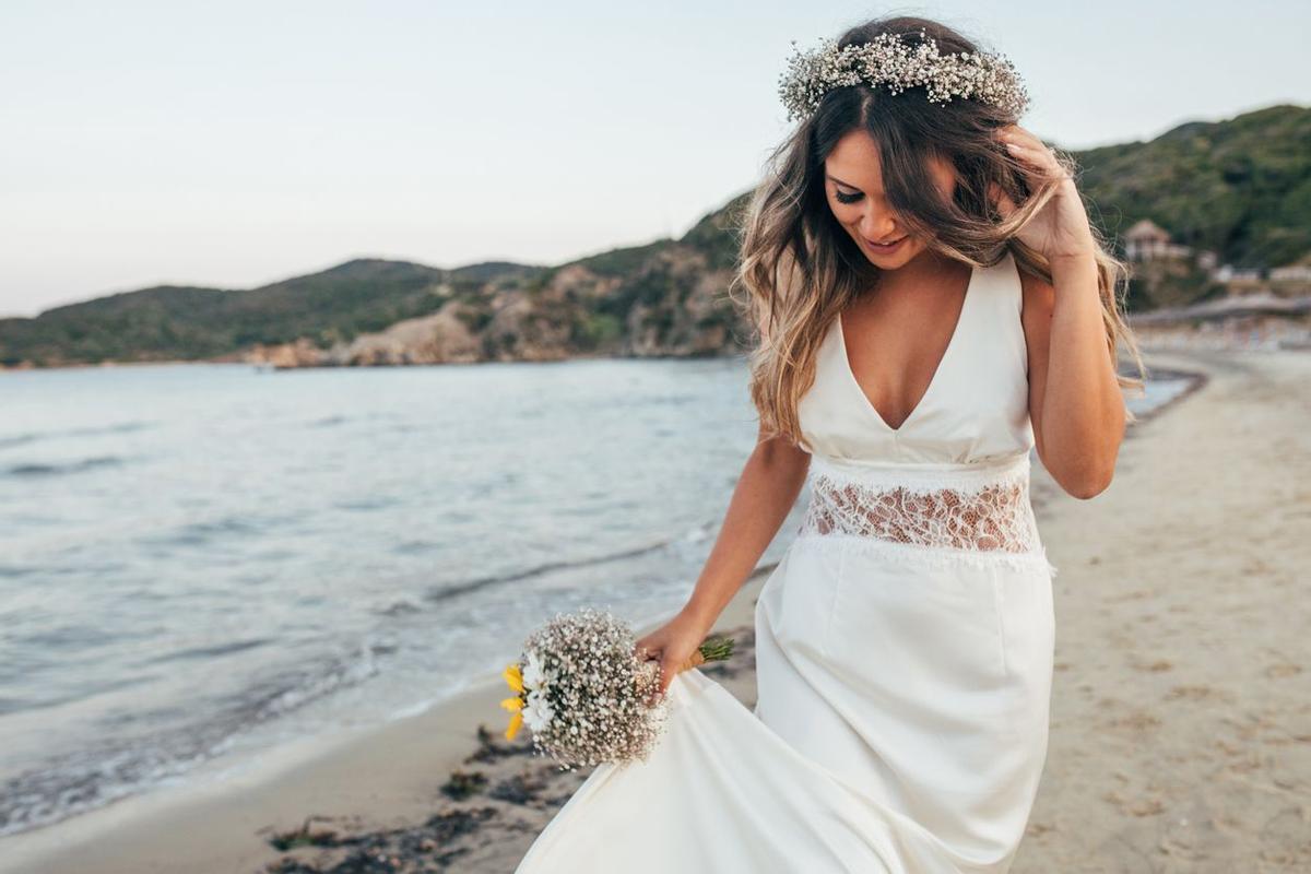 Vestidos de novia para casarse en la playa