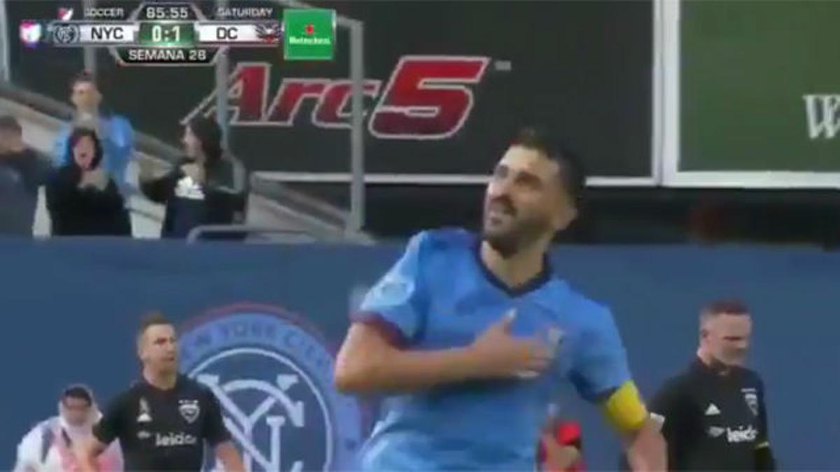 ¡No te pierdas el golazo de falta de David Villa!