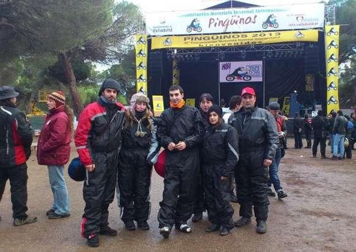 Pingüinos dezanos sobre dos ruedas