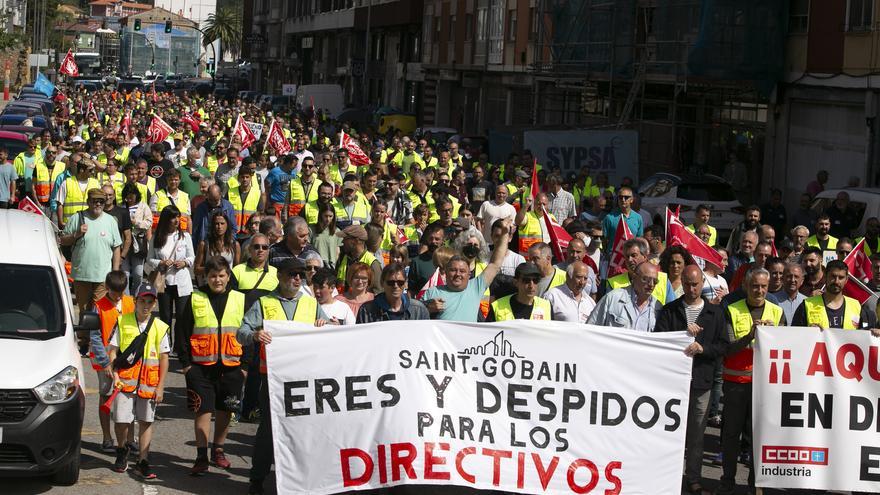 Los trabajadores de Saint-Gobain toman la palabra para evitar sus despidos