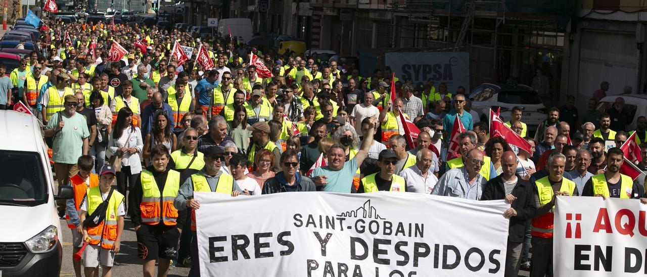 Aspecto de la manifestación trabajadores de Saint-Gobain en el verano de 2022.