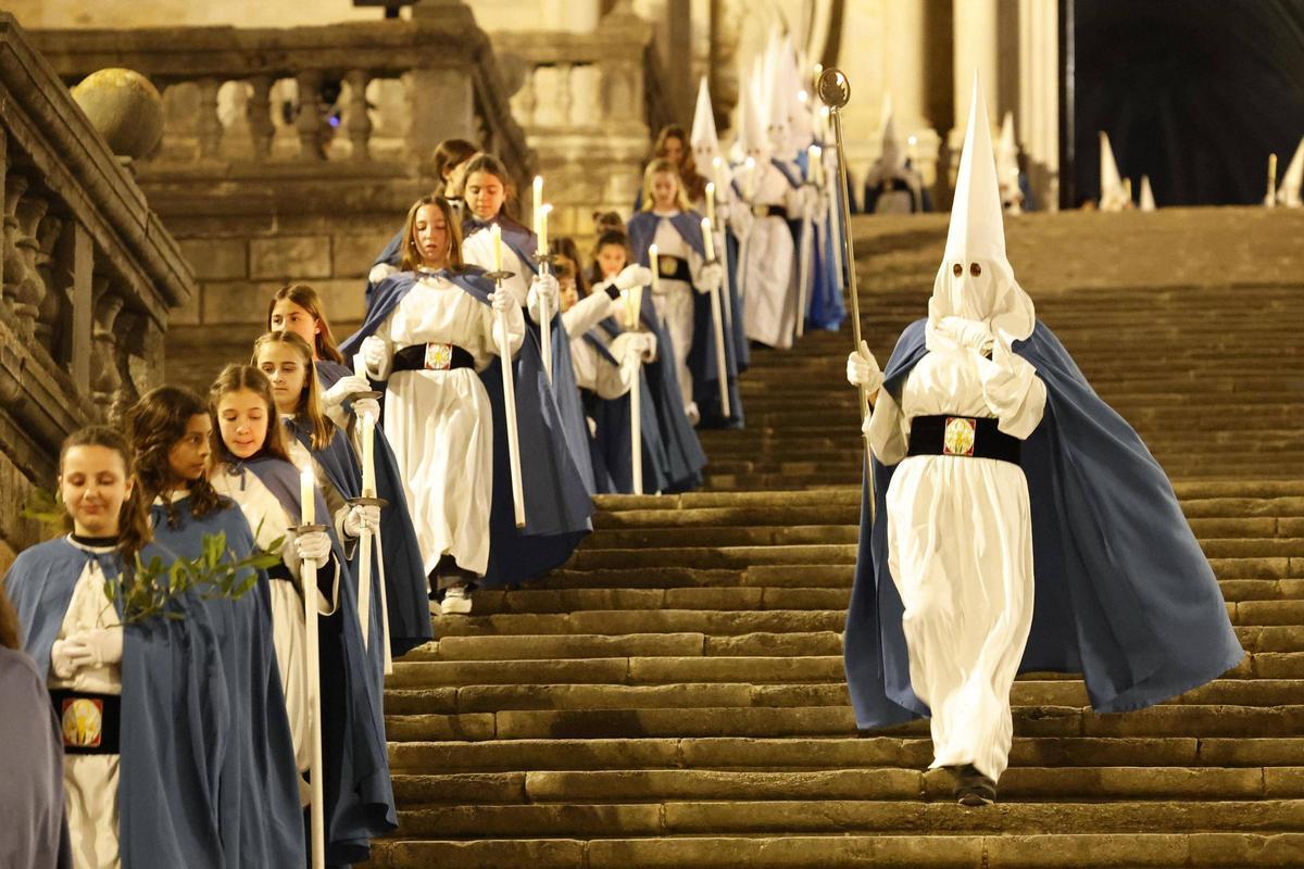 Les imatges de la processó del Sant Enterrament de Girona