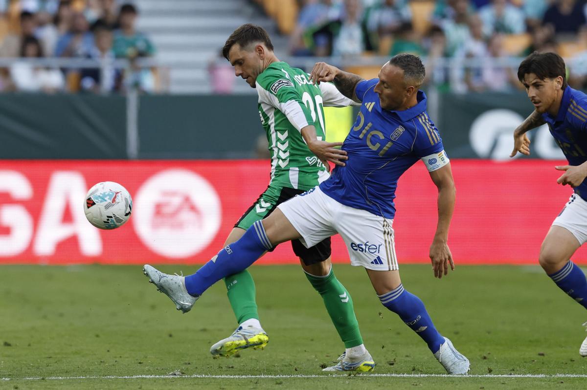 Las imágenes del Betis-Oviedo en el Estadio de la Cartuja Las imágenes del Betis-Oviedo en el Estadio de la Cartuja