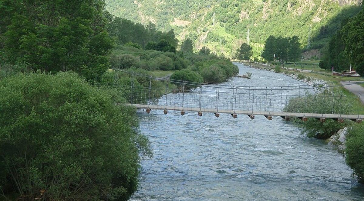 Río Noguera de Tor a su paso por Barruera.