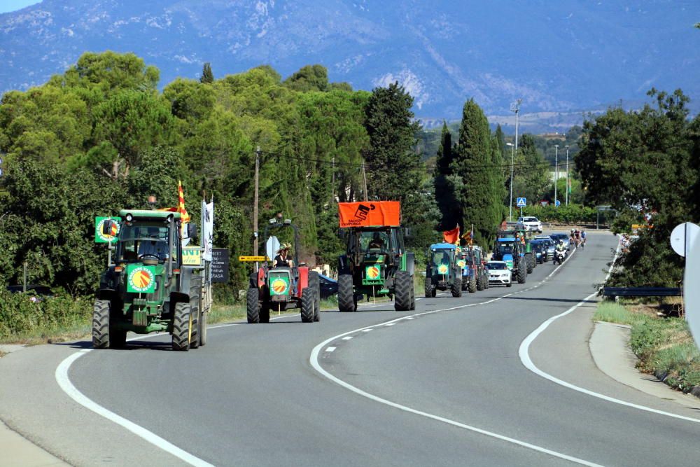 Protesta contra el macrocàmping de Garriguella