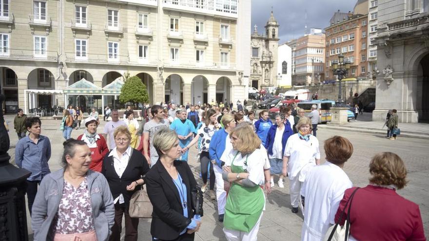 Minuto de silencio por el niño de A Coruña hallado muerto en Oza-Cesuras