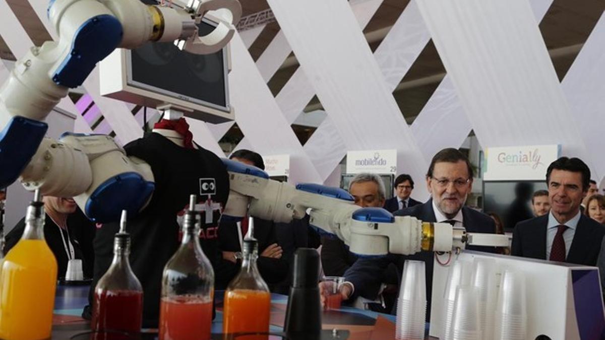 El presidente del Gobierno, Mariano Rajoy, inauguró el martes la feria tecnologica digital FICOD 2015