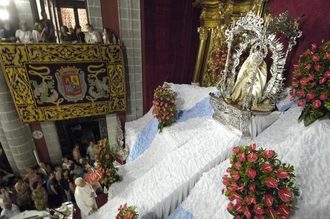 BAJADA DE LA VIRGEN DEL PINO DE SU CAMERIN