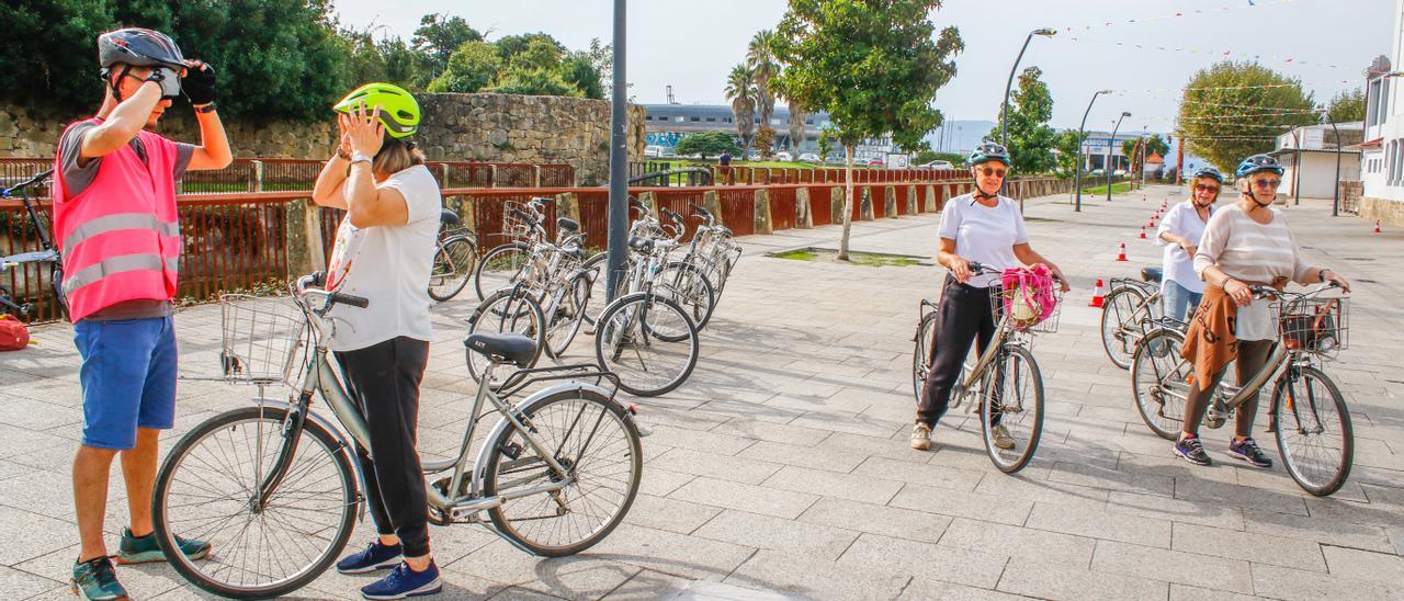 El taller para adultos en el que demostrar las habilidades de cada uno sobre la bicicleta, ayer.