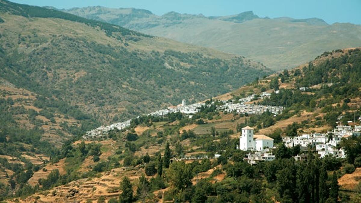 Pampaneira es uno de los  pueblos más bellos de la  comarca granadina de La Alpujarra.