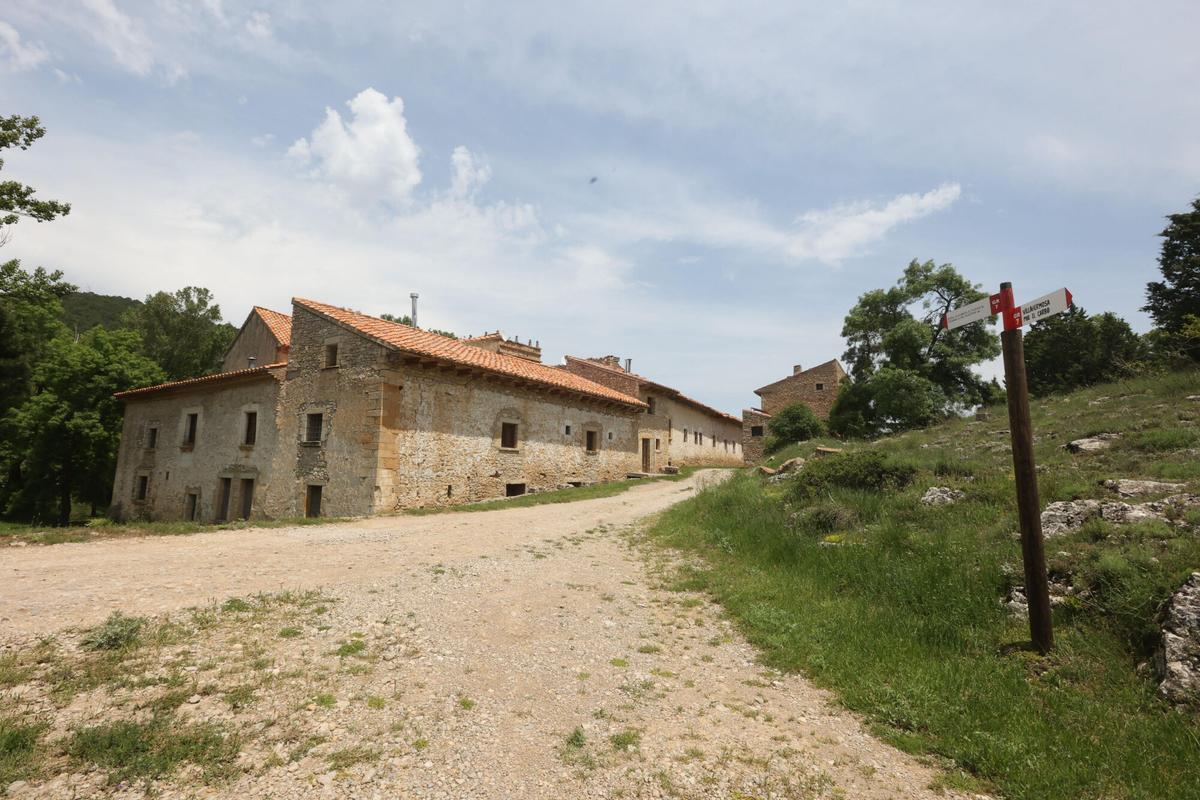 VISTABELLA. ACTO DE LA FIRMA DE UN CONVENIO ENTRE LA GENERALITAT, DIPUTACION Y OBISPADO SOBRE EL SANTUARIO DE SANT JOAN DE PENYAGOLOSA.PEÑAGOLOSA