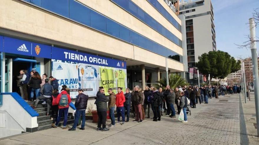 El Zaragoza inicia la cesión de localidades de sus socios para el partido ante el Madrid