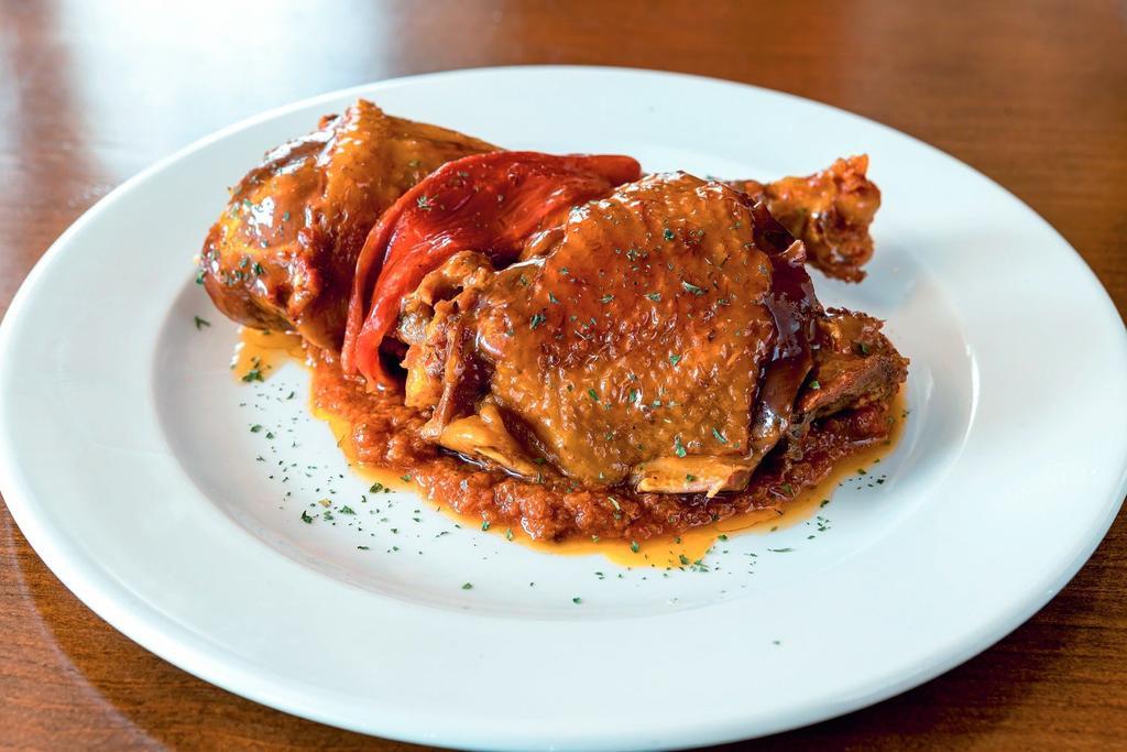 Pollo de corral al estilo tradicional, un guiso de los de antes