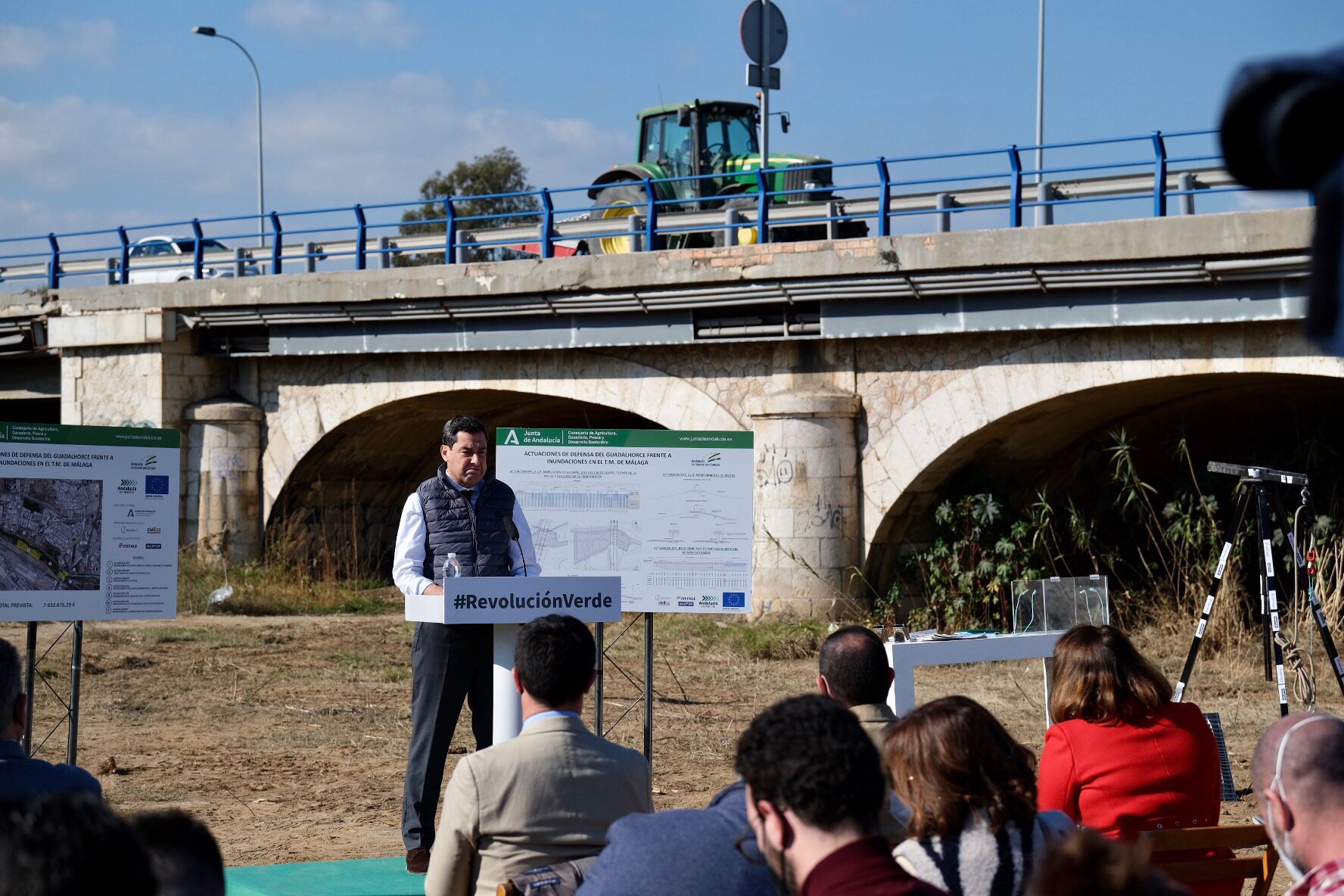 Colocación de la primera piedra de las obras de defensa en el río Guadalhorce